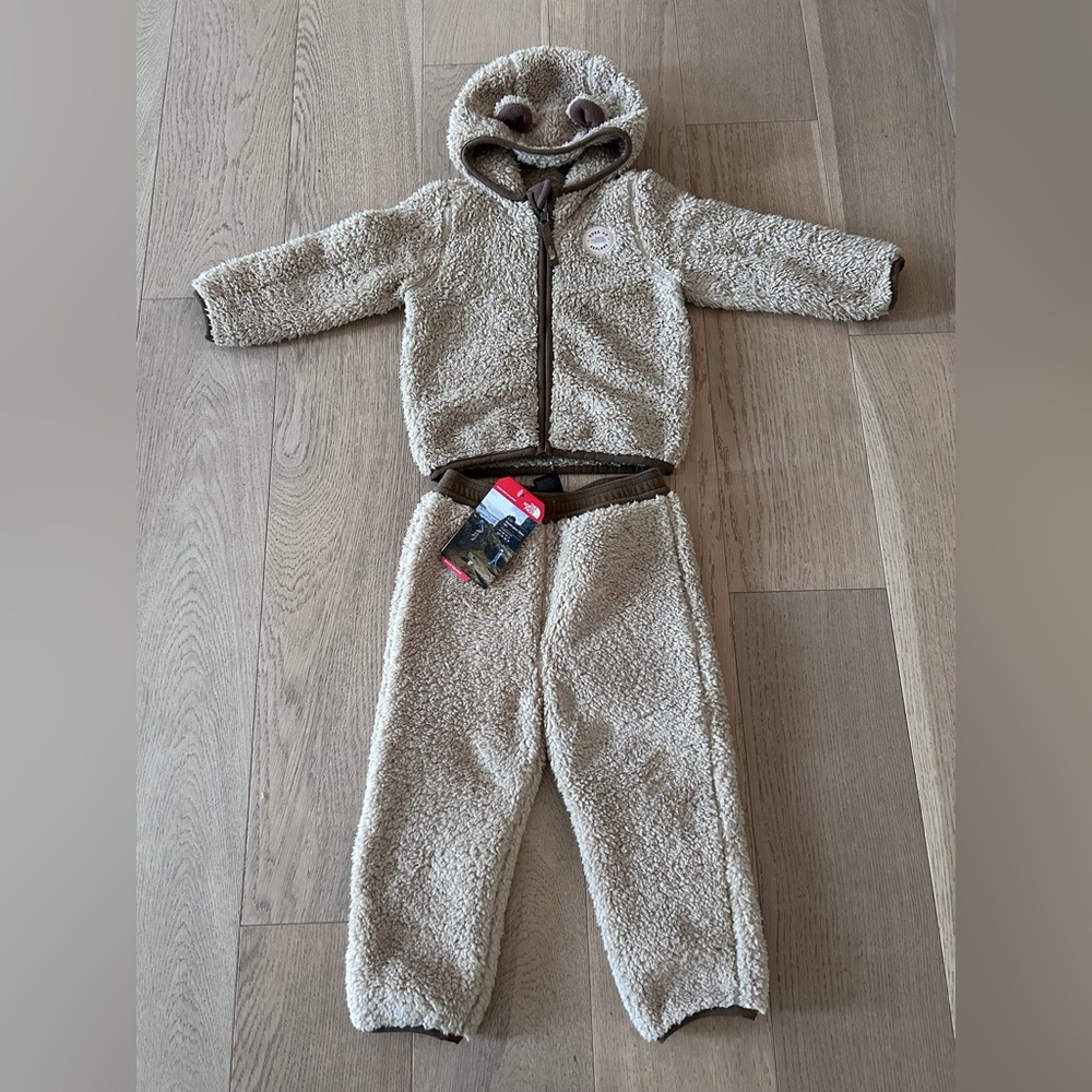 The North Face Teddy Fleece Jacket & Pants Set | 18M | Beige | Cozy & Soft